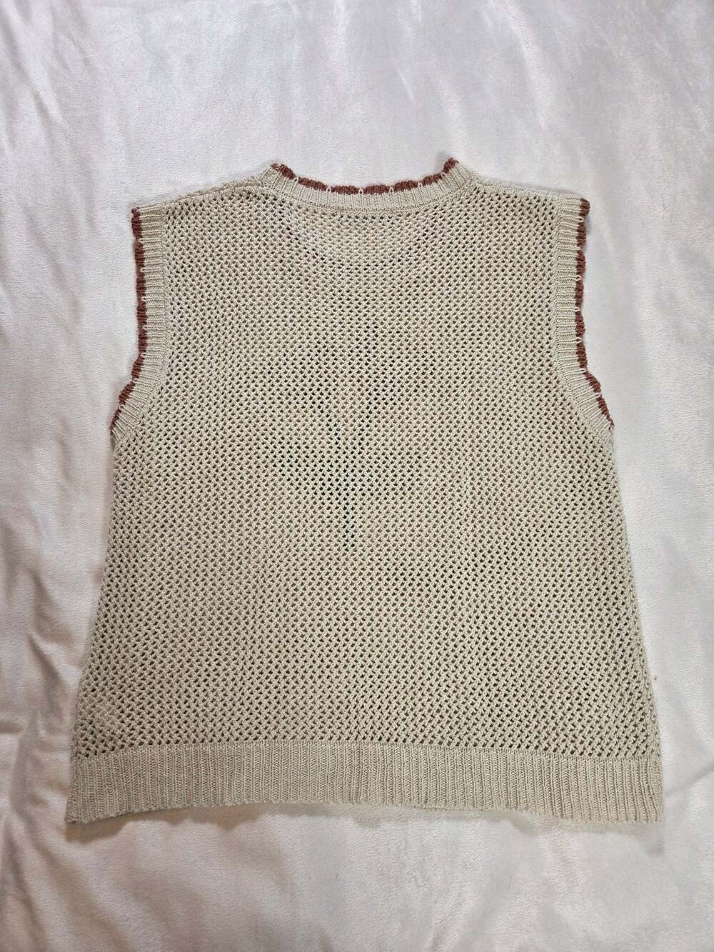 KLD Cream Knit Boho Vest with Brown Tulip Embroidery, size M/L - Picture 4 of 8